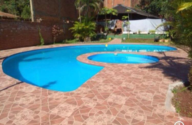 Steve'S House Bed and Breakfast Puerto Iguazú Exteriör bild